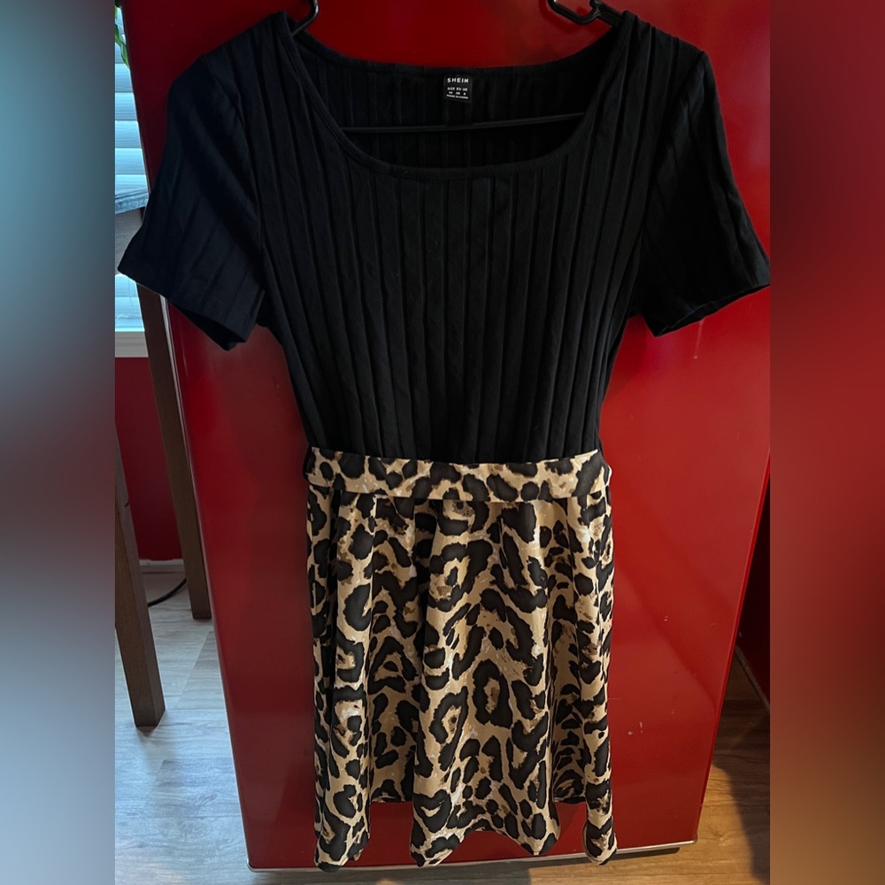 Black ribbed top with cheetah print silky bottom dress w/ waist tie